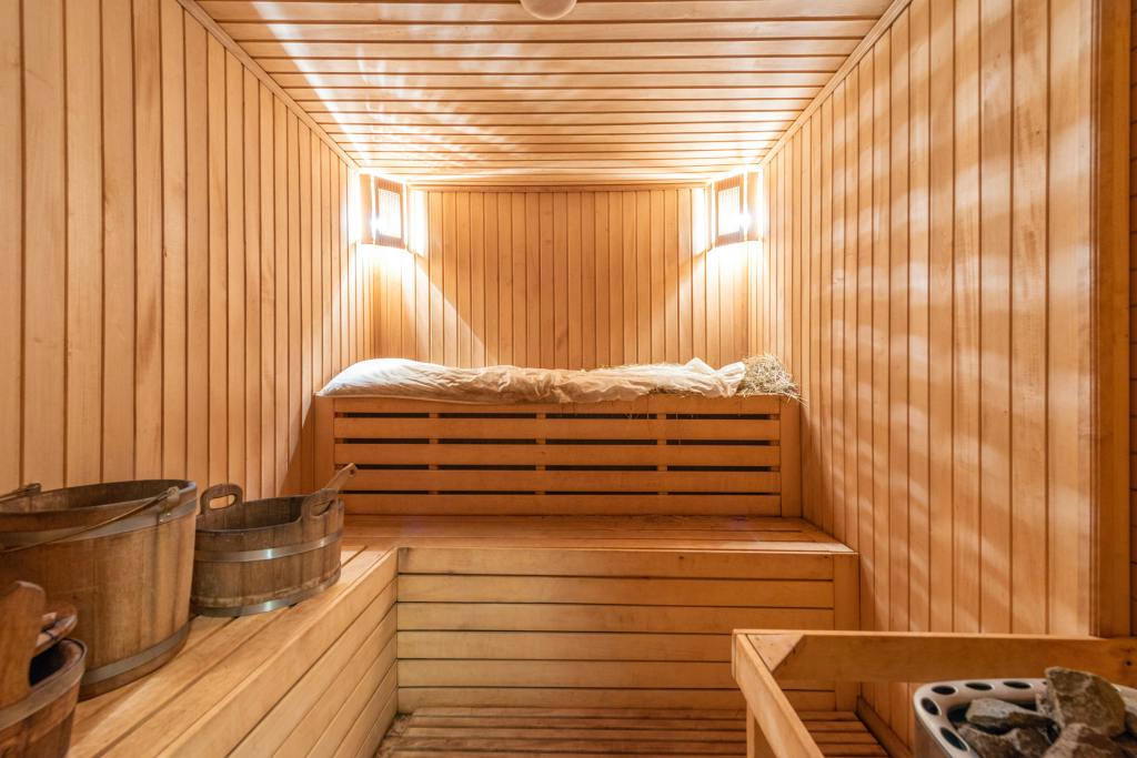 The Communal Bathing Revival: Why Saunas, Hammams, and Hot Springs Are Making a&nbsp;Comeback