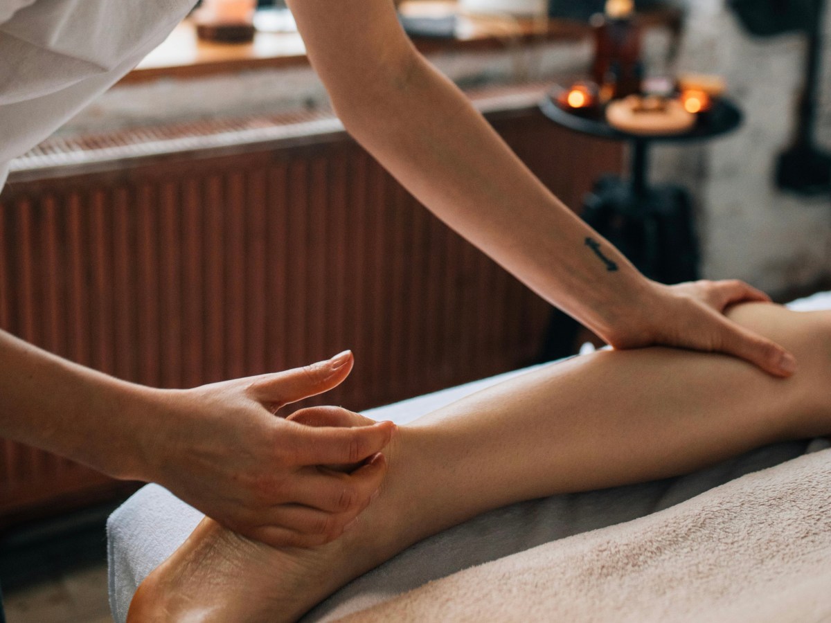Lymphatic Drainage Massage: Benefits, Techniques, and the Science Behind Detox&nbsp;Claims